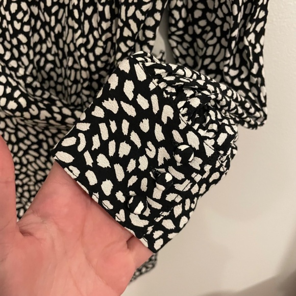 NWT Talbots Printed Wrap Blouse - Picture 5 of 8